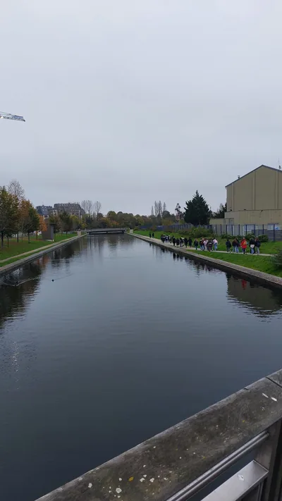 Le quai et le canal de Caen avant l'embarquement